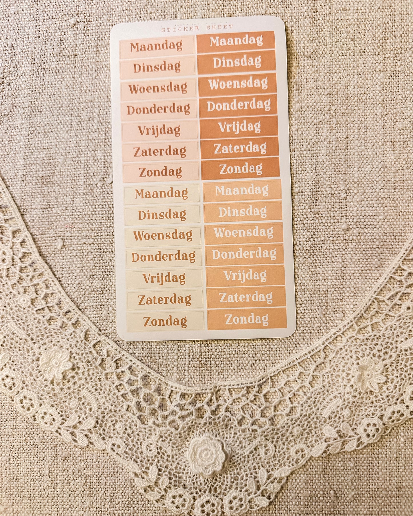 Stickervel | dagen van de week 3 | oranje/beige