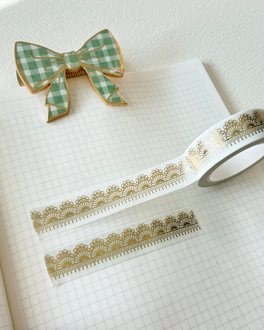 Washitape | reading in nature | lace gold