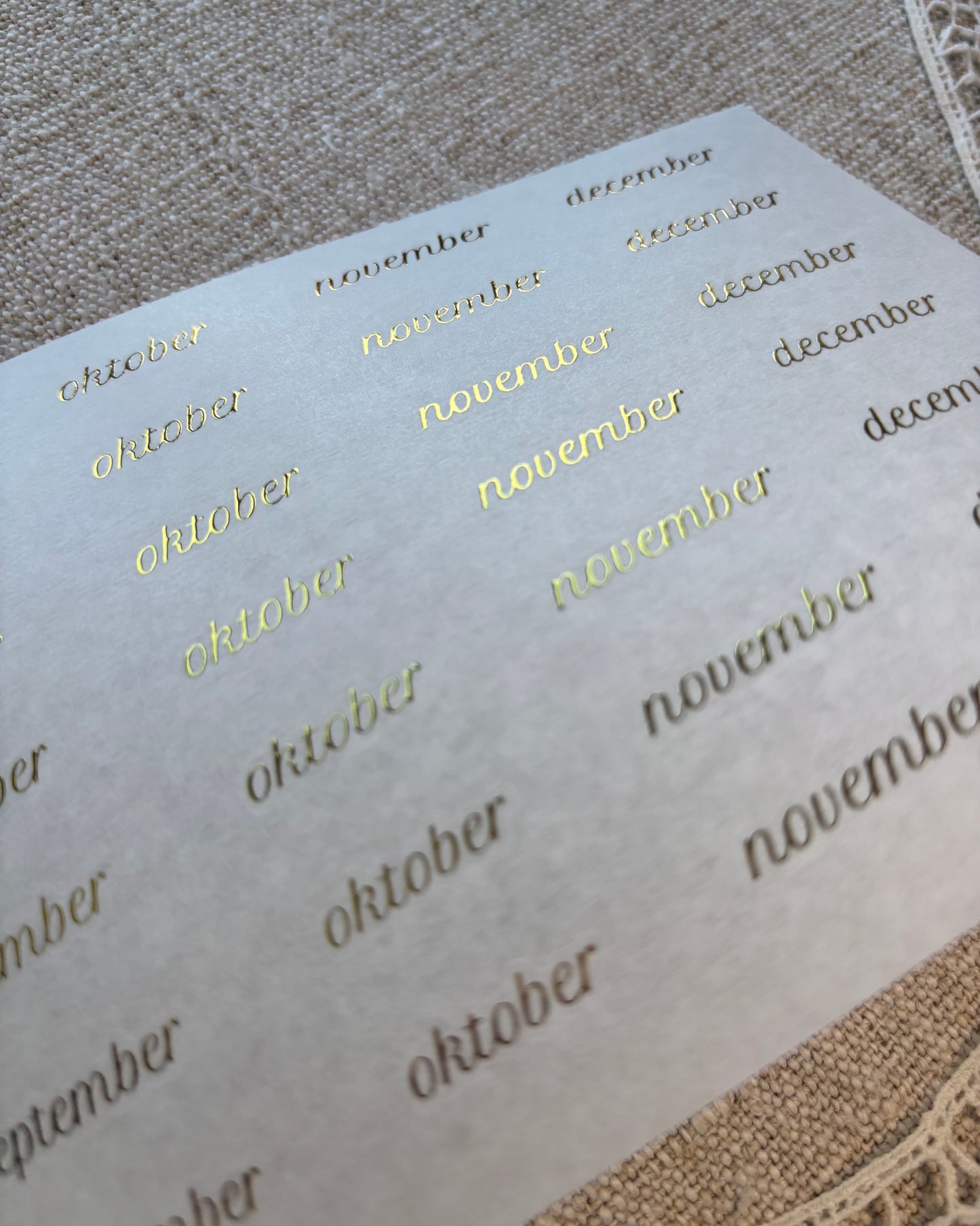Stickervel | goud | subtiel | dagen/maanden/cijfers