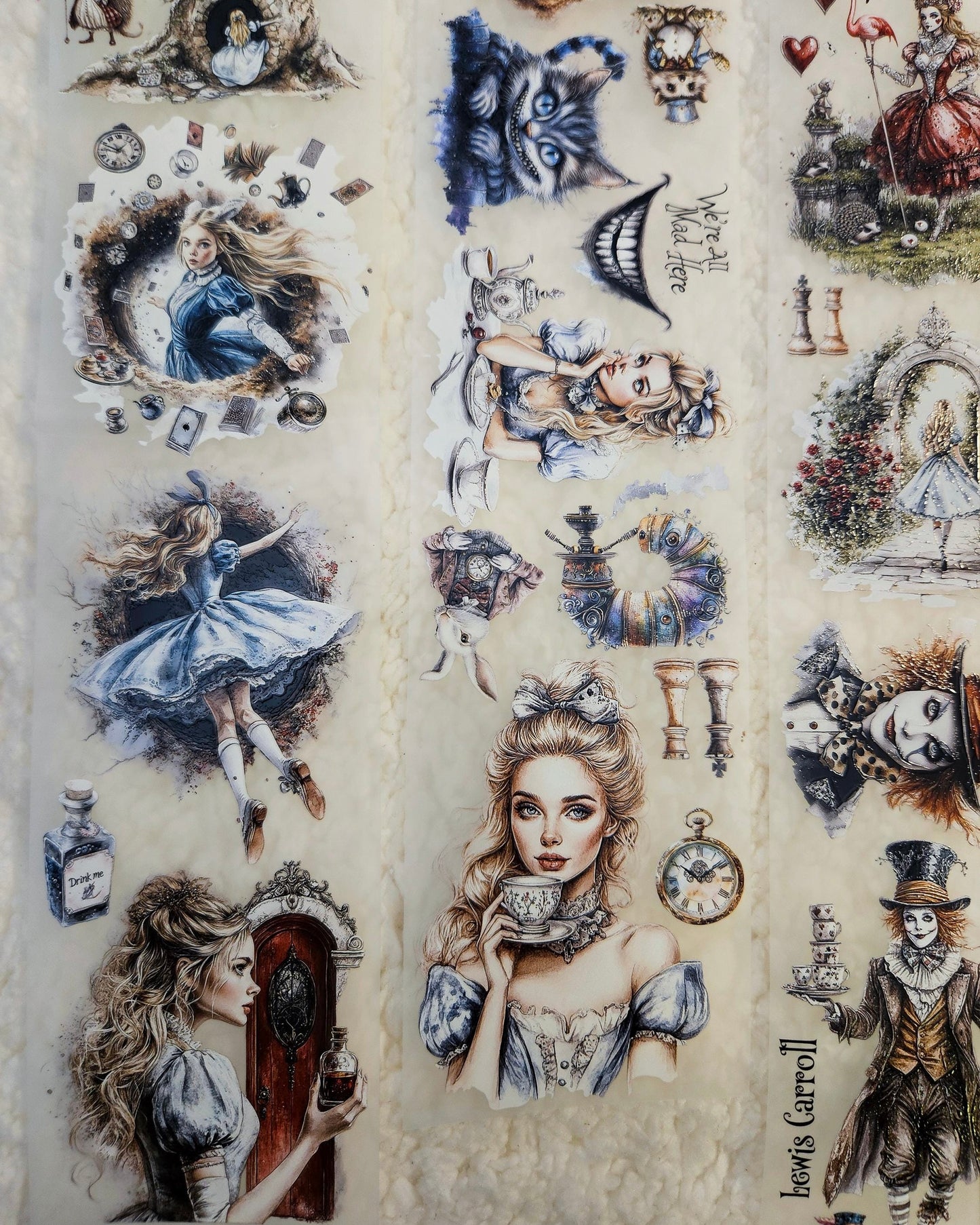 Pettape | Alice in Wonderland