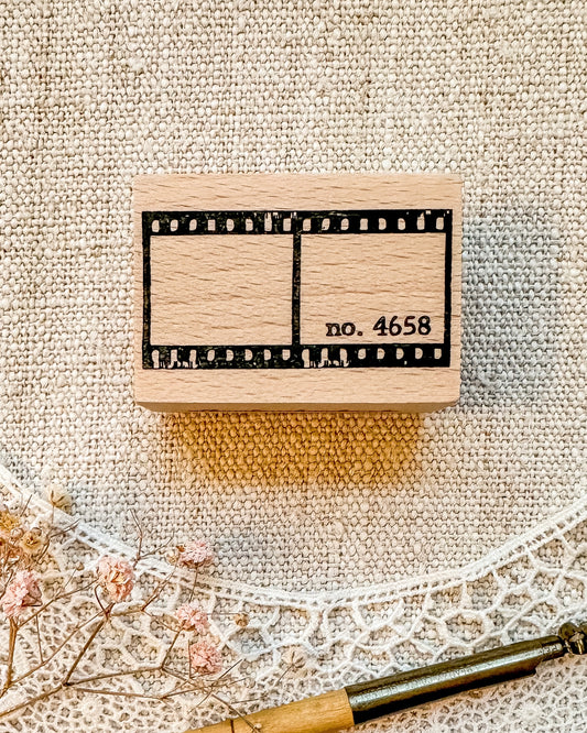 Houten stempel | filmrol