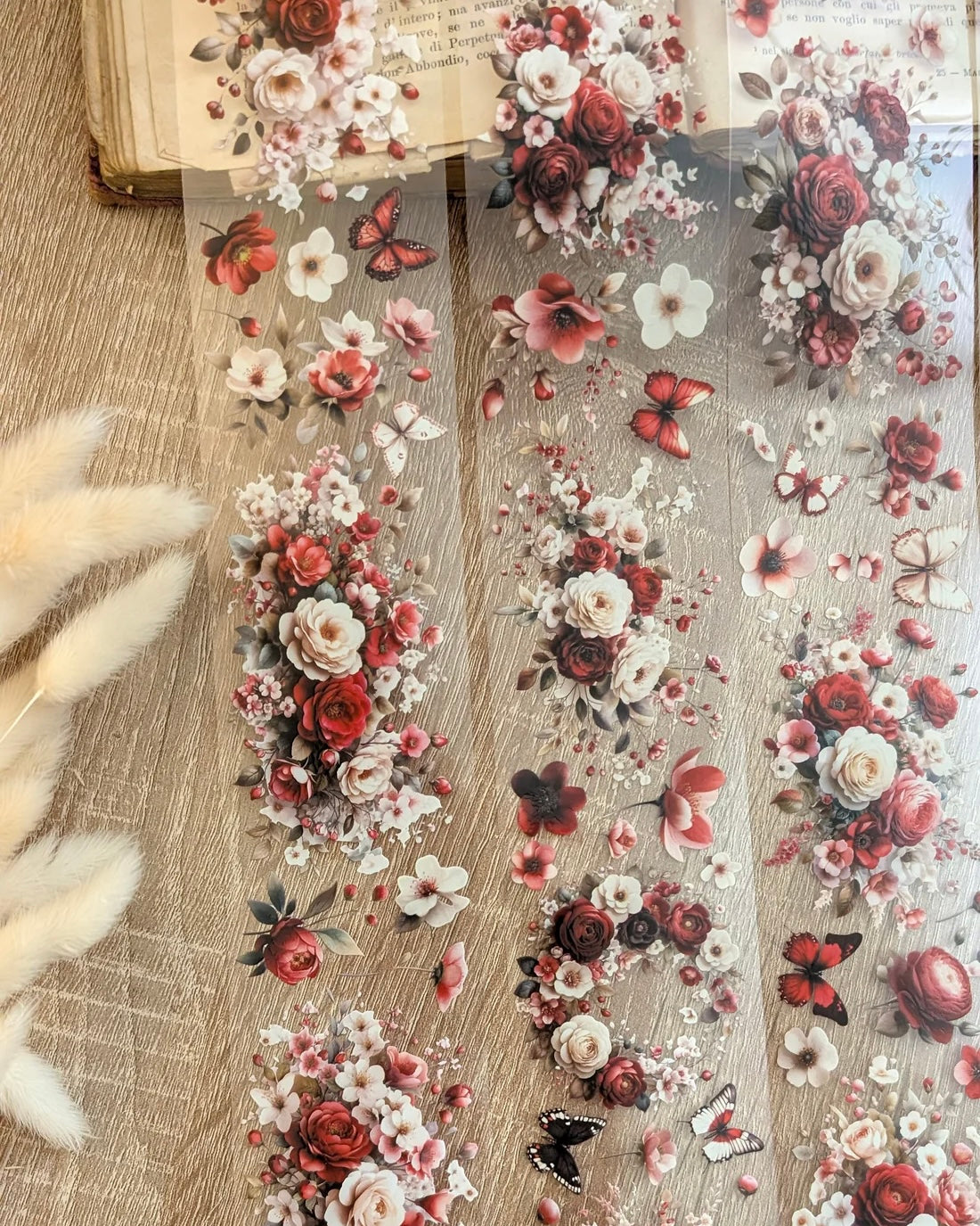 Pettape | symphony in red