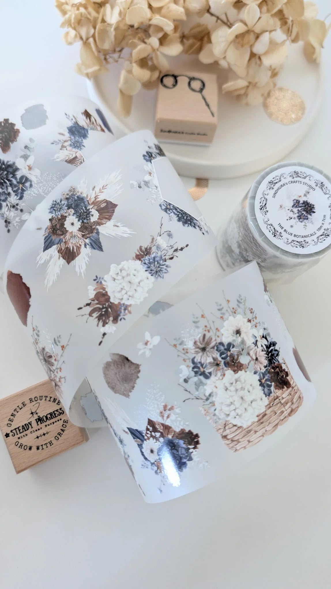 Pettape | The Blue Botanicals