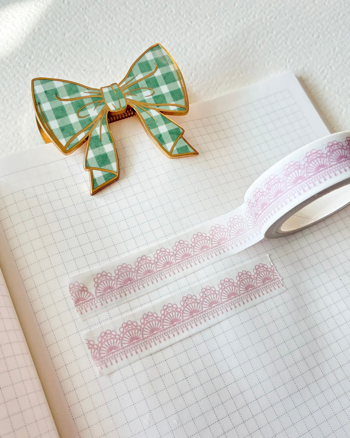 Washitape | reading in nature | lace pink