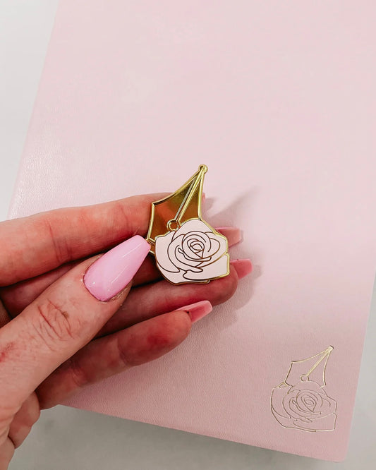 Magneet | fountain pen with rose