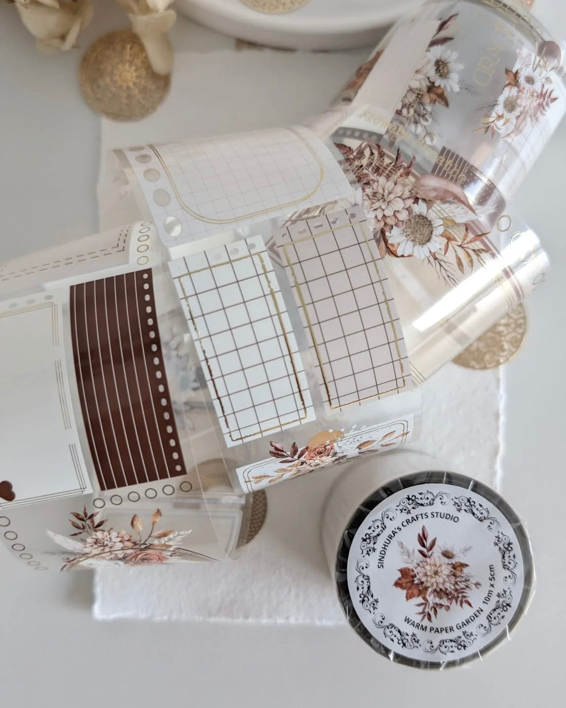 Pettape | Warm paper garden | gold