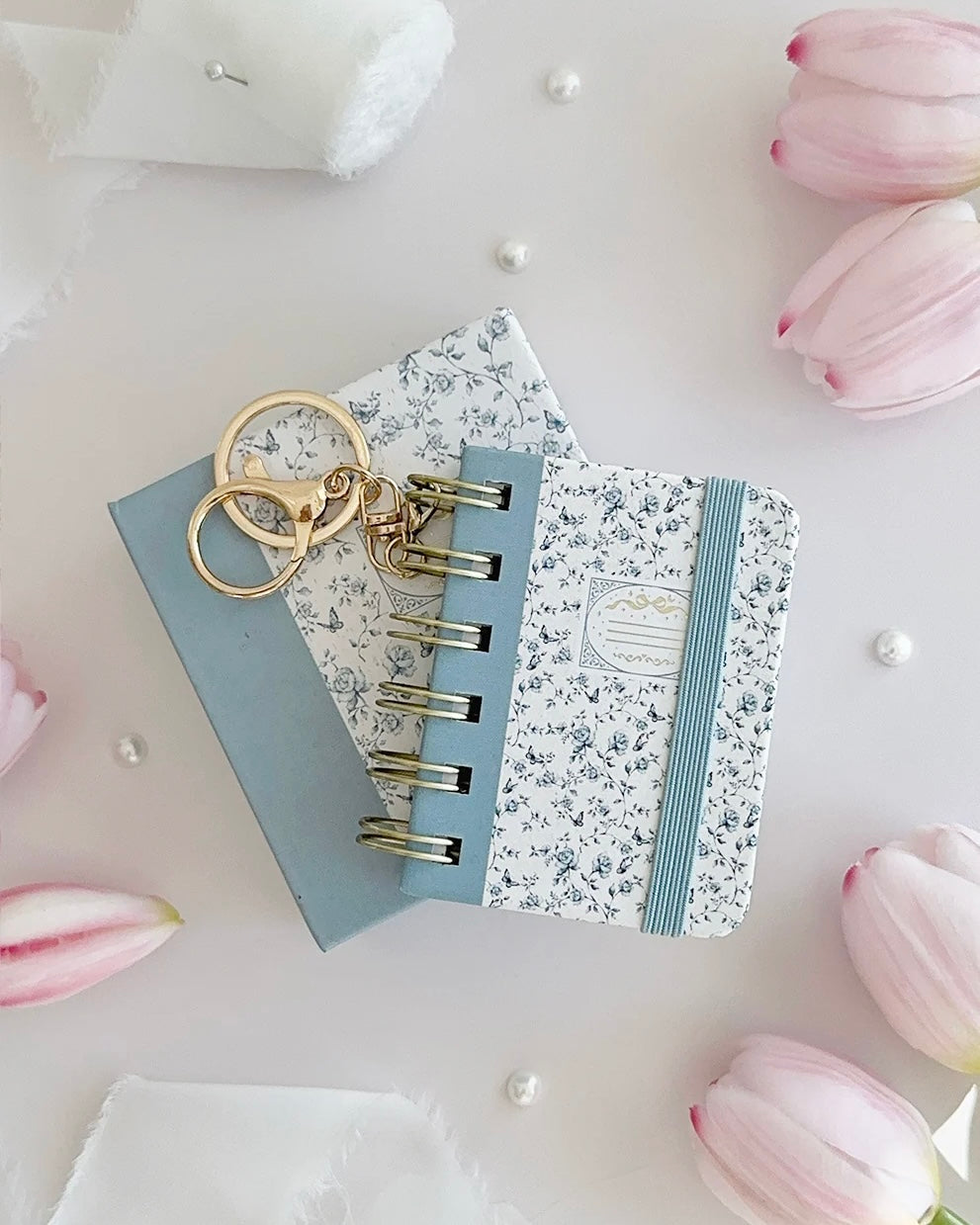 Baby journal | blue rose toile composition