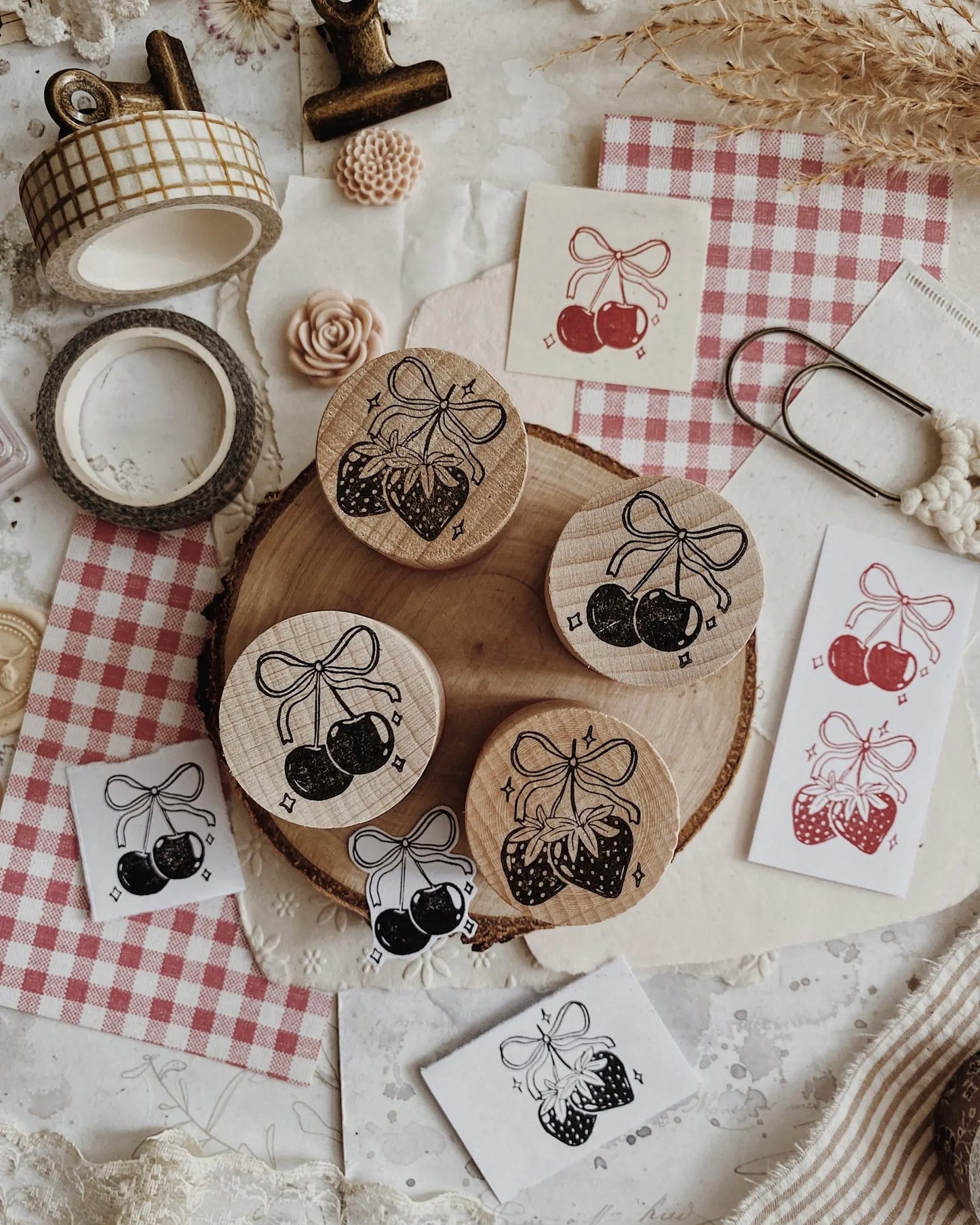 Houten stempel | ALHM | aardbeien of kersen