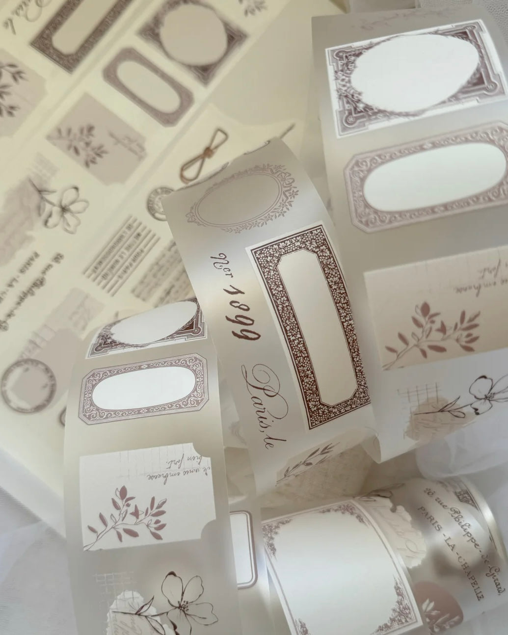 Pettape | floral ephemera| hele rol